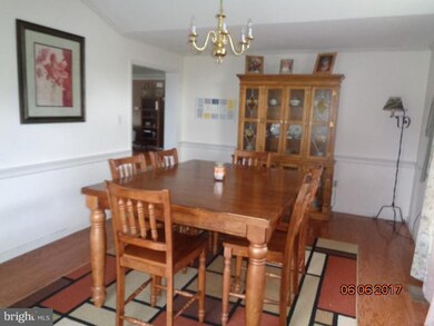 719 Quarry Rd, Bunker Hill, WV 25413 - photo 7