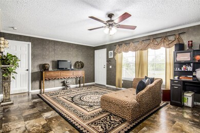950 County Road 281 unit A/B, Alvin, TX 77511 - photo 4
