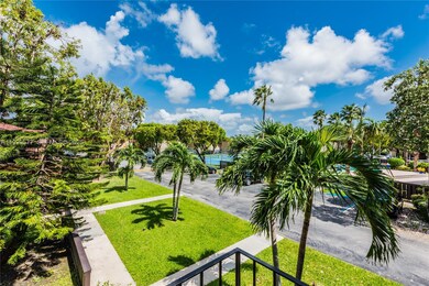 10784 N Kendall Dr unit D2, Miami, FL 33176 - photo 2