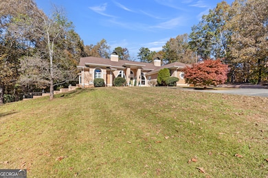 593 Cross Creek Dr, Toccoa, GA 30577 - photo 2