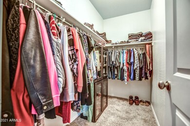 MASTER CLOSET