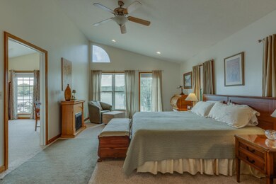 65720 Lakeview Dr Vandalia MI-large-029-