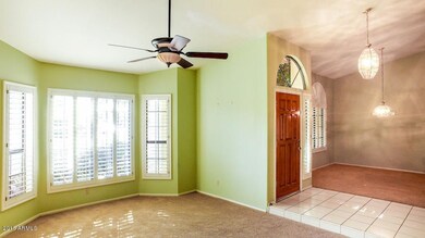 6 Interior Front