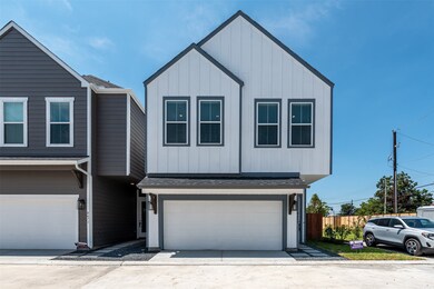 8475 Berry Rd, Houston, TX 77022 - photo 2