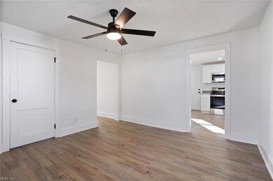 1111 Charleston St, Norfolk, VA 23505 - photo 5