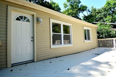 309 Locust St, Lake In the Hills, IL 60156 - photo 7