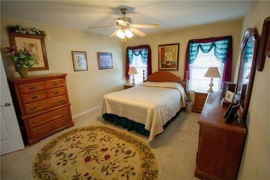 6072 N Stratton Ct, Columbus, IN 47203 - photo 7