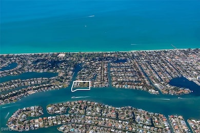 820 Jamaica Ln, Naples, FL 34102 - photo 3