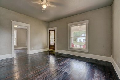 512 E Vilas Ave, Guthrie, OK 73044 - photo 6