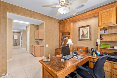 15741 W Spring Tree Way, Surprise, AZ 85374 - photo 4