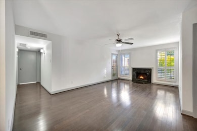 1601 S Shepherd Dr unit 138, Houston, TX 77019 - photo 3