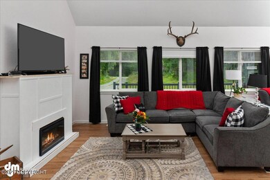 05-Living Room_IMG_9164