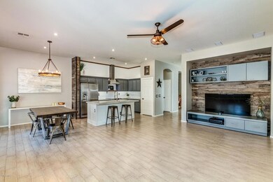 Living Room/Kitchen