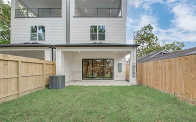 112 E 28th St, Houston, TX 77008 - photo 5