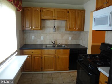 662 Sequoia Dr, Edgewood, MD 21040 - photo 5