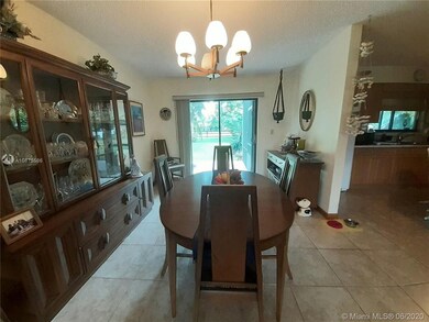 7430 SW 39th St, Davie, FL 33314 - photo 3