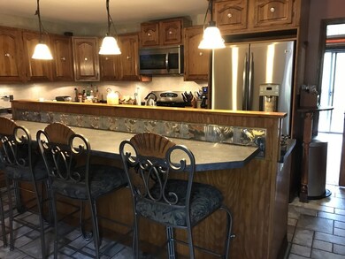 131 Treadway Ln unit 131, Londonderry, NH 03053 - photo 2