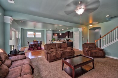 Open Floor Plan-9