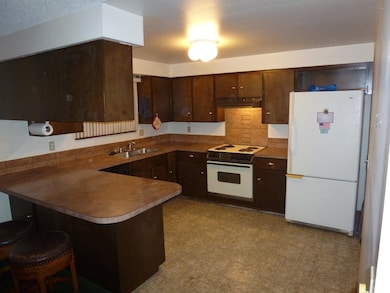 924 E Bedivere Dr, Spokane, WA 99218 - photo 6