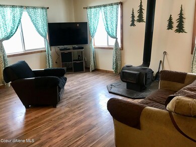 Living Room w/Wood Stove