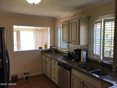 Kitchen 3