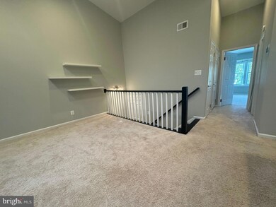 12918C Grays Pointe Rd unit 12918C, Fairfax, VA 22033 - photo 3