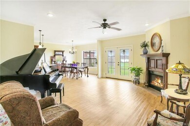 5741 E Dietrich Loop, Lake Charles, LA 70605 - photo 4