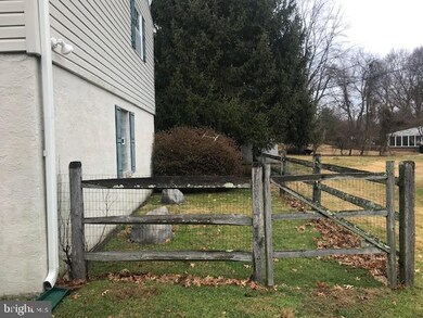 203 Penn Oak Rd, Flourtown, PA 19031 - photo 4