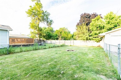 2119 Merle Hay Rd, Des Moines, IA 50310 - photo 2