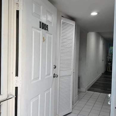 1005 Palm Beach Trace Dr, Royal Palm Beach, FL 33411 - photo 4