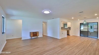 1017 Chippewa Trail, Daytona Beach, FL 32117 - photo 3