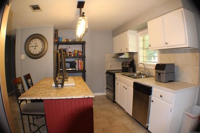 419 Cypress Dr, Baker, LA 70714 - photo 6