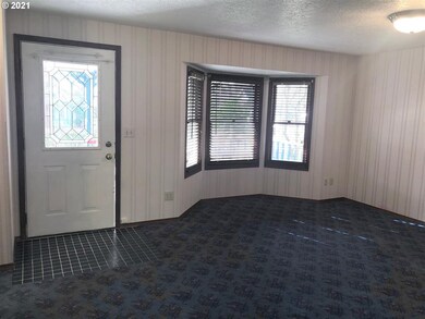 1790 6th Ave, West Linn, OR 97068 - photo 3