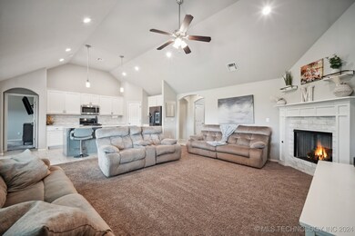 23206 E 102nd Place S, Broken Arrow, OK 74014 - photo 6