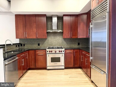 26 N 3rd St unit 3, Philadelphia, PA 19106 - photo 7