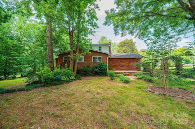 3781 Dover St, Claremont, NC 28610 - photo 6