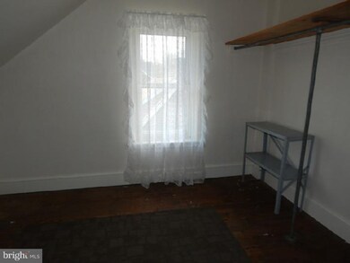 260 Yost Ave, Spring City, PA 19475 - photo 7