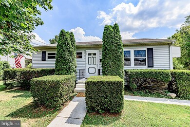 713 Raynor Ave, Catonsville, MD 21228 - photo 2