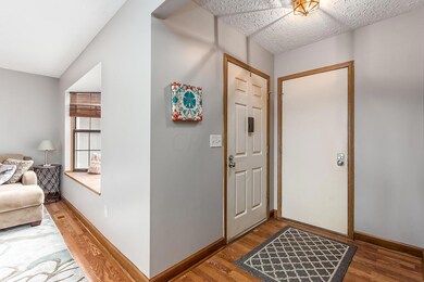 S - 1181 Cambridge Dr - 001