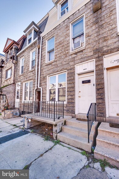 1150 N 10th St, Reading, PA 19604 - photo 2