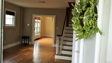 2105 W Highland St, Allentown, PA 18104 - photo 2