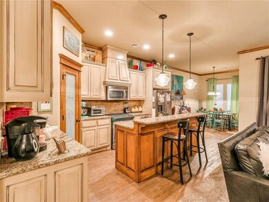 1100 Antler Ridge, Tuttle, OK 73089 - photo 3