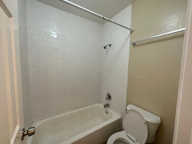 7200 T C Jester Blvd unit 1102, Houston, TX 77088 - photo 5