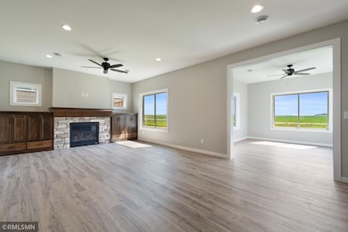 1534 9th Ave SW, Hutchinson, MN 55350 - photo 3