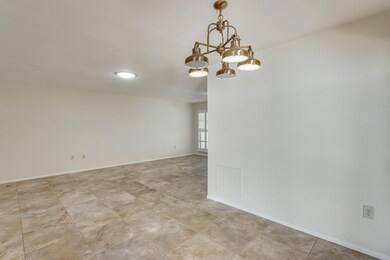 10203 W Ocotillo Dr, Sun City, AZ 85373 - photo 6