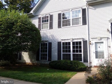 163 Columbus Dr, Franklin Park, NJ 08823 - photo 2