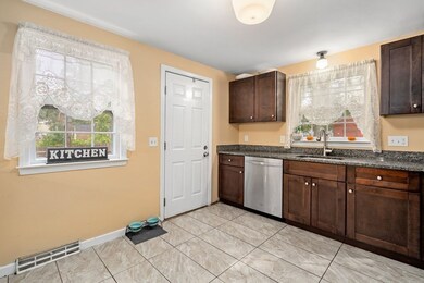 100 Farm St, Bellingham, MA 02019 - photo 6