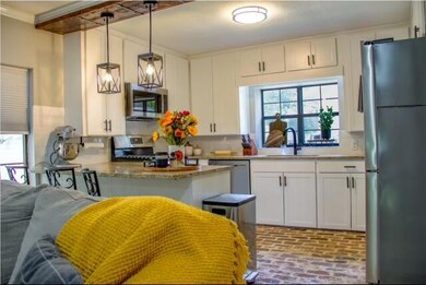 2011 Evergreen Ln, Hattiesburg, MS 39401 - photo 6