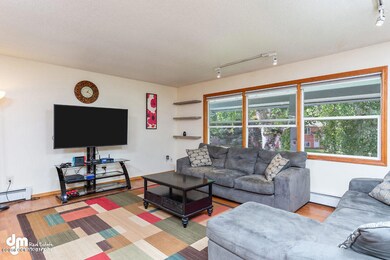 Living Room 20180817-DW-9789-SMALL