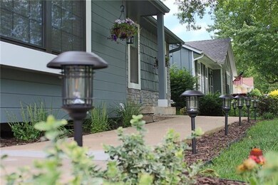 6023 Greenwood Dr, Shawnee, KS 66216 - photo 4